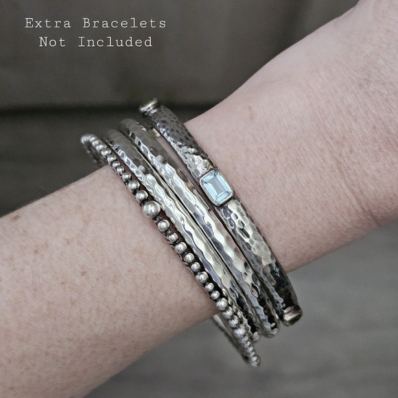 Like NEW Silpada Sterling Silver 'Perfectly Quirky' Etched Design Bangle B2279 - Picture 15 of 16